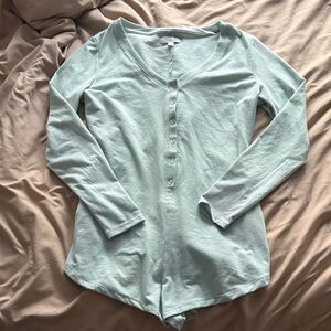 Colsie Light Green Long Sleeve Top